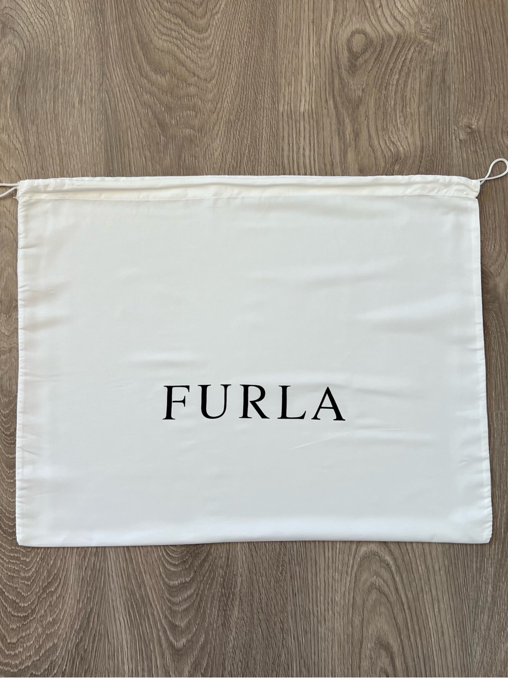 Furla dust bag (C725)
